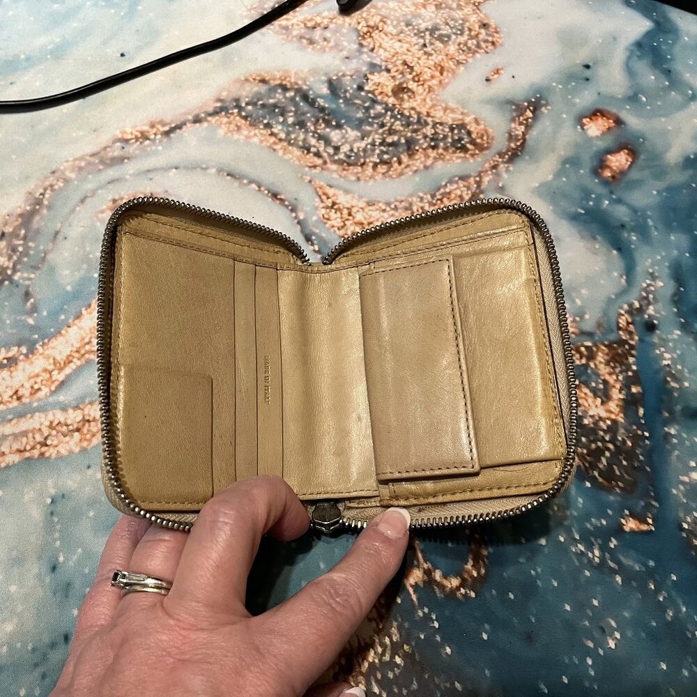 Vintage Kate Spade Italian Leather Small Zip-Around Wallet - Picture 4 of 11